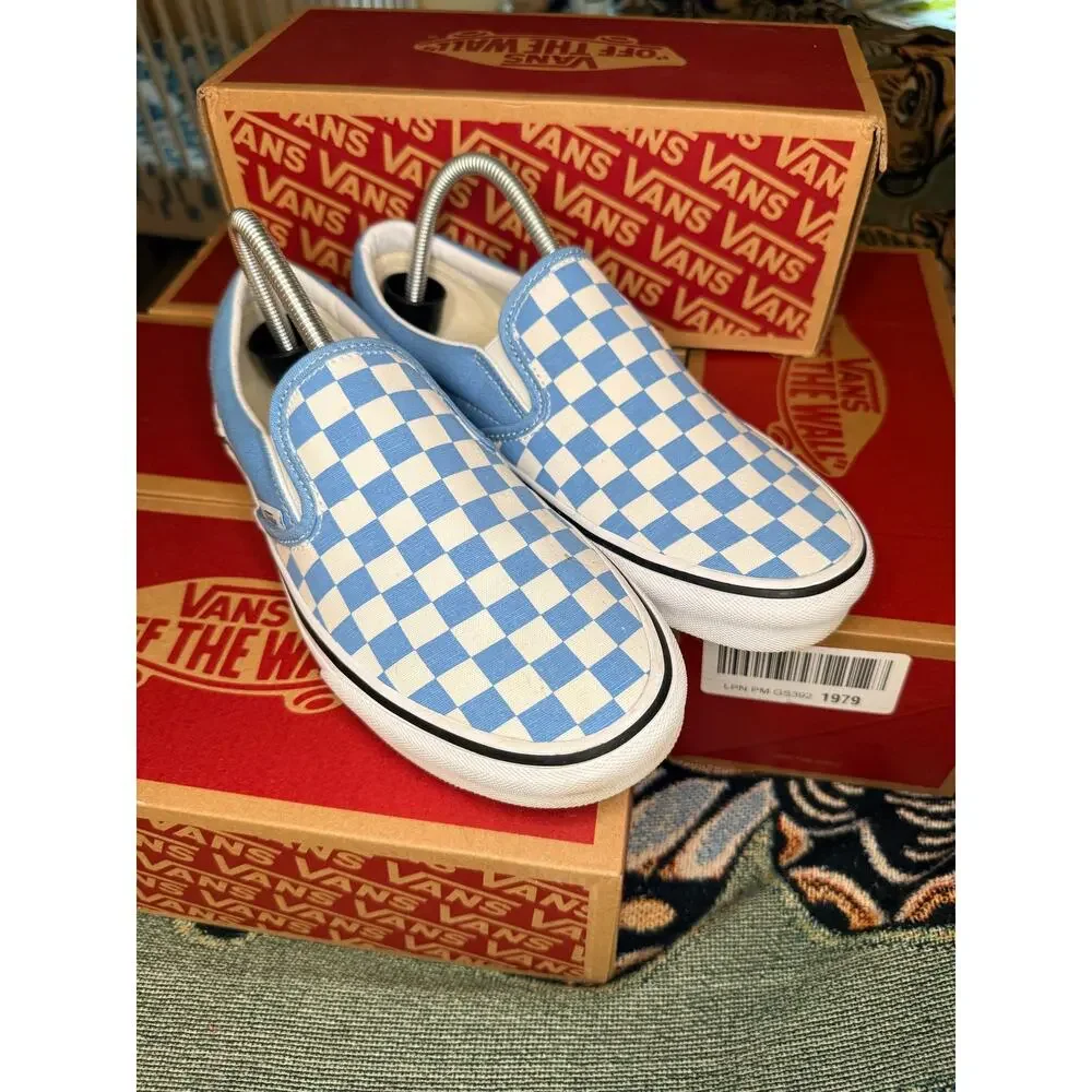 Nearly new Vans Slip On Heritage Blue Men 8/Women 9.5